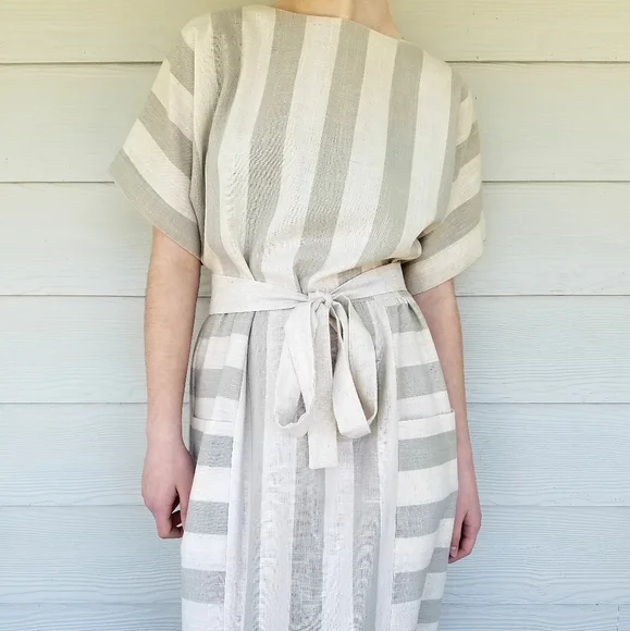 *SOLD*Vintage 80s Minimalist Lagenlook Dress Gray/Oat Color Belted Pockets - Picture 7 of 16